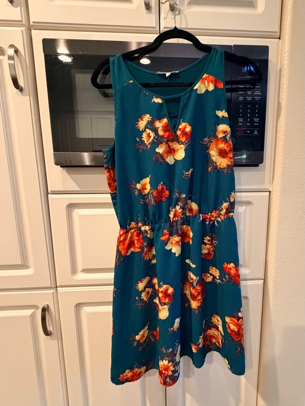 41 Hawthorn Teal Floral Keyhole Sleeveless Dress